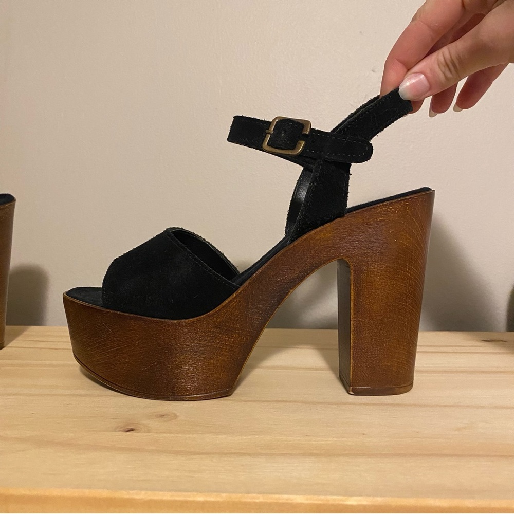 Steve Madden Platform Heel Sandals